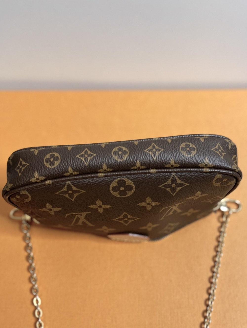 Louis Vuitton Monogram Small Pochette - Picture 3 of 6